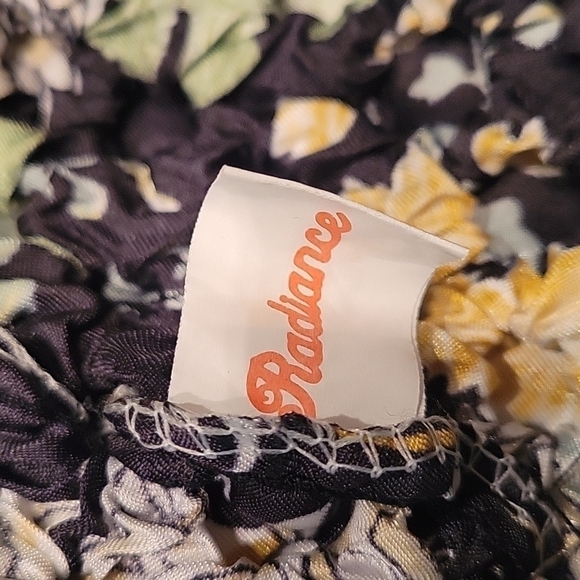 3/$30 RADIANCE 1990s Black Bubble Popcorn Scrunchie Floral Silk Blouse - Picture 6 of 8